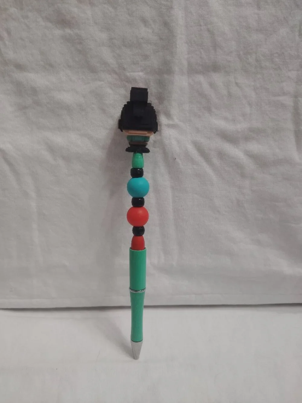 Disney Doorable- 8-Bit Vanellope- Handmade Beaded Pen